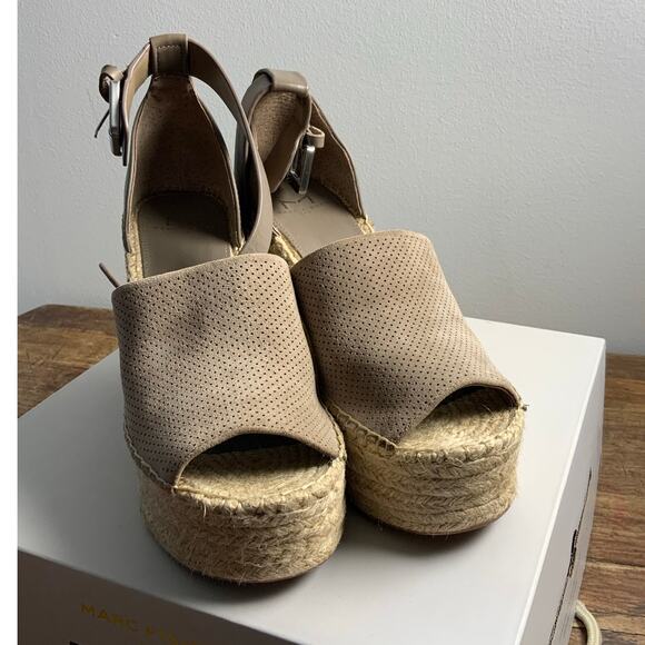 Marc Fisher Womens Adalyn Suede Saddle Espadrille Wedge Sandals Sand Dollar - Picture 2 of 8